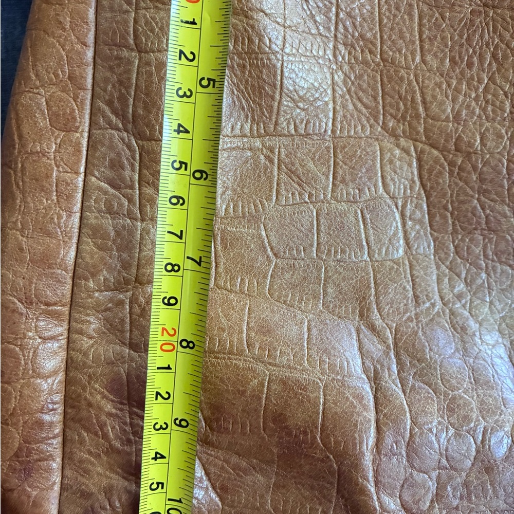 Margot Tan Croc-Embossed Leather Shoulder Bag - Picture 3 of 10